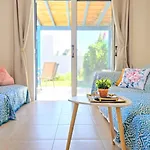 Css Calm Smart Superior 2bd With Private Yard Klorakas