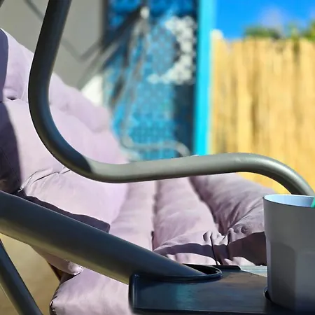 Css Calm Smart Superior 2bd With Private Yard Χλώρακα