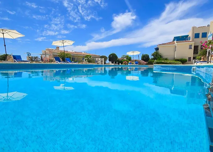 Css Calm Smart Superior 2bd With Private Yard Сasa de vacaciones Klorakas